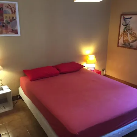 Charmante A Avec Piscine Privee * Arpaillargues-et-Aureillac